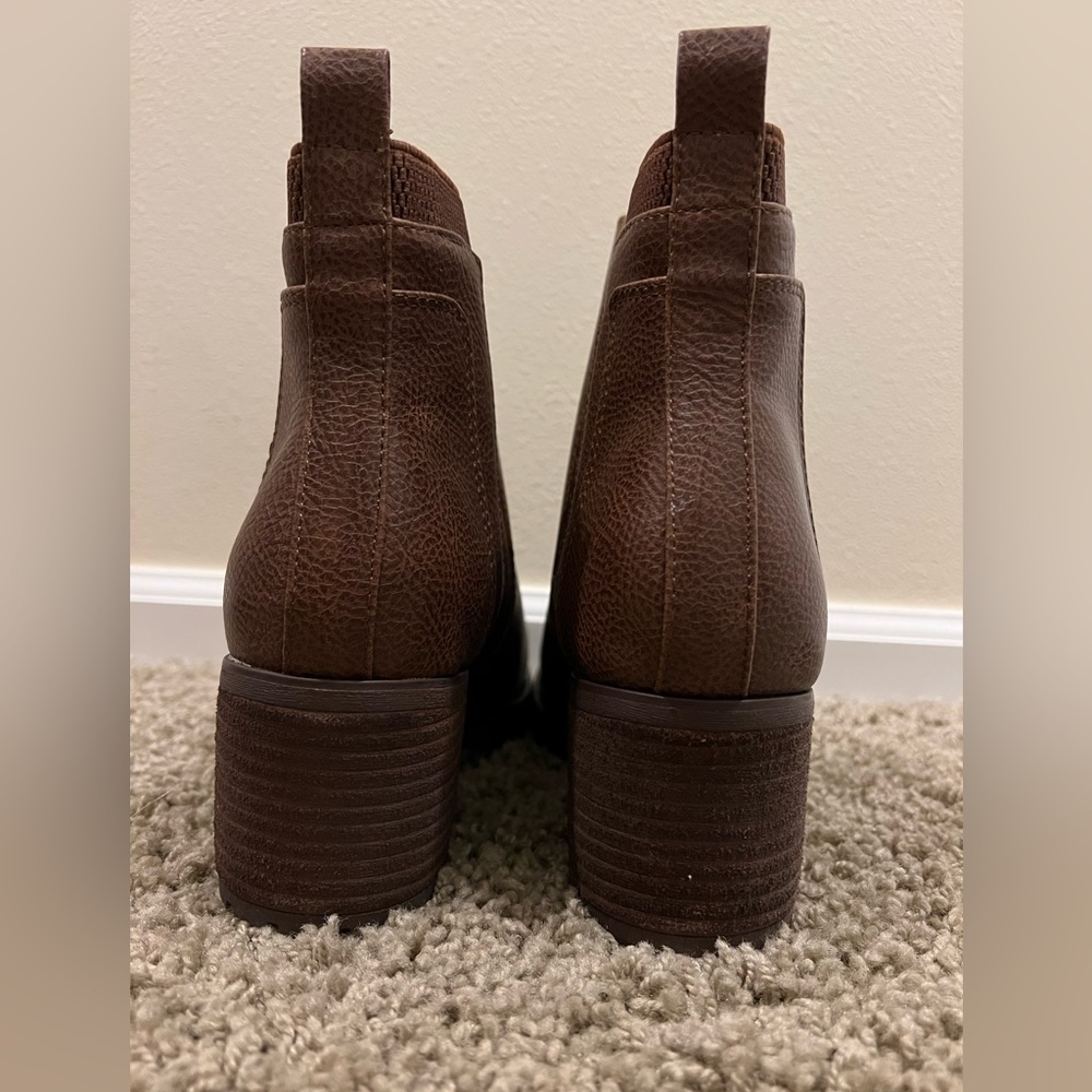 Women ankle boots